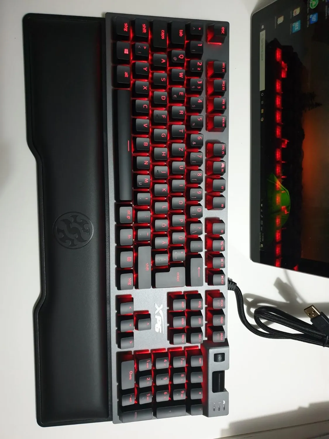 XPG Summoner Gaming-Tastatur Cherry MX Silver QWERTZ