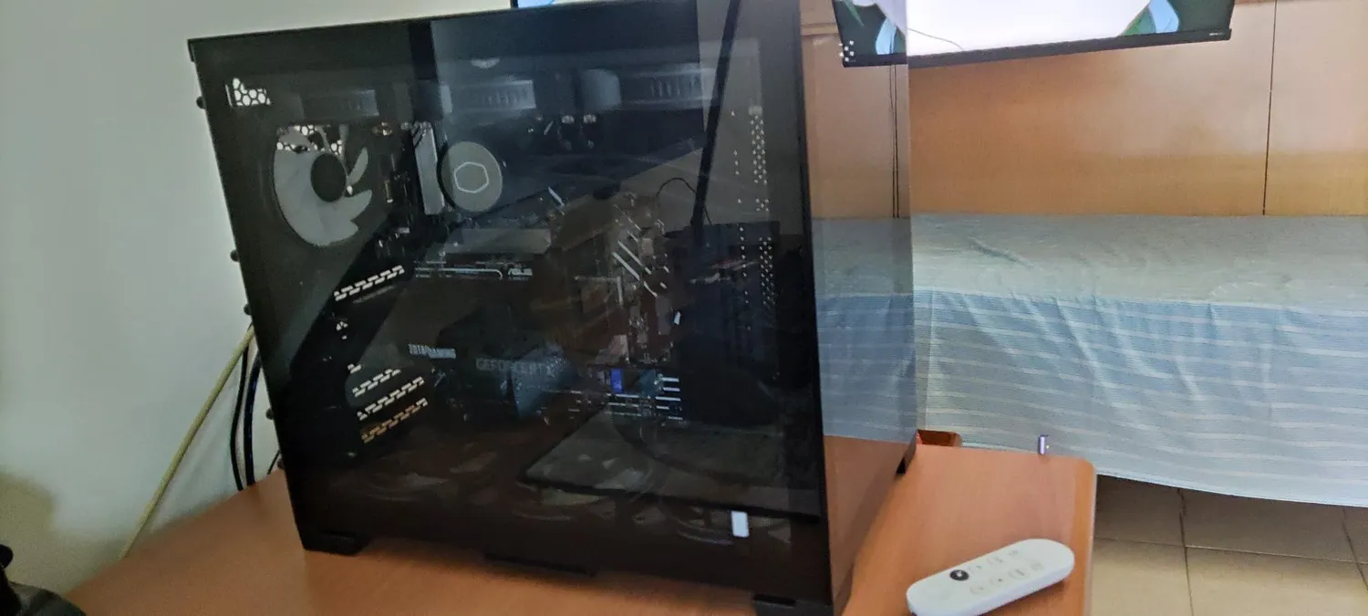 Lian Li O11 Dynamic Mini Midi-Tower Gehäuse Schwarz Glas