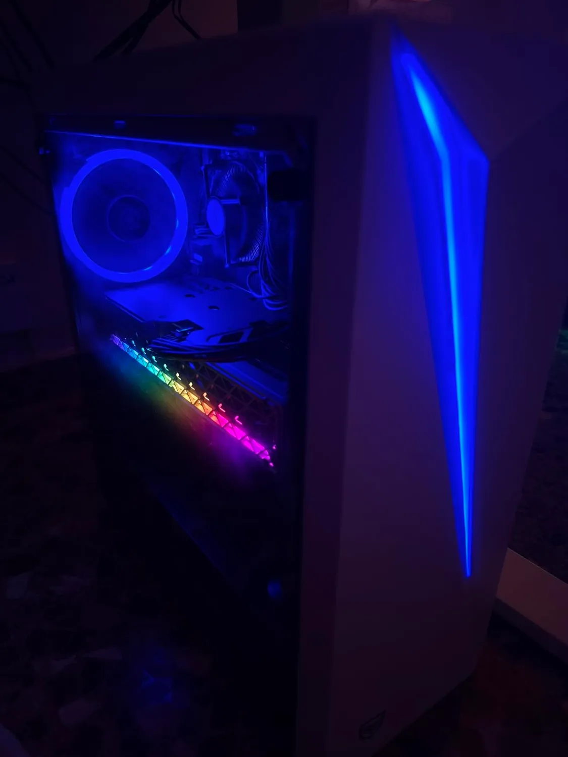 Sapphire Nitro+ RX 9060 XT Gaming OC Grafikkarte 16GB