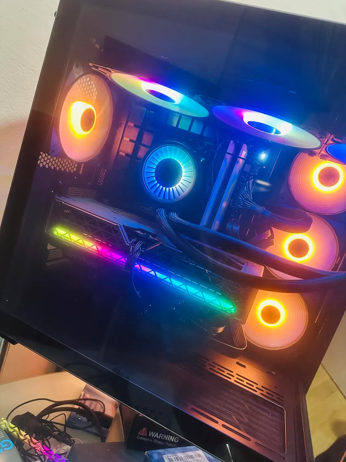 Sapphire Nitro+ RX 9060 XT Gaming OC Grafikkarte 16GB