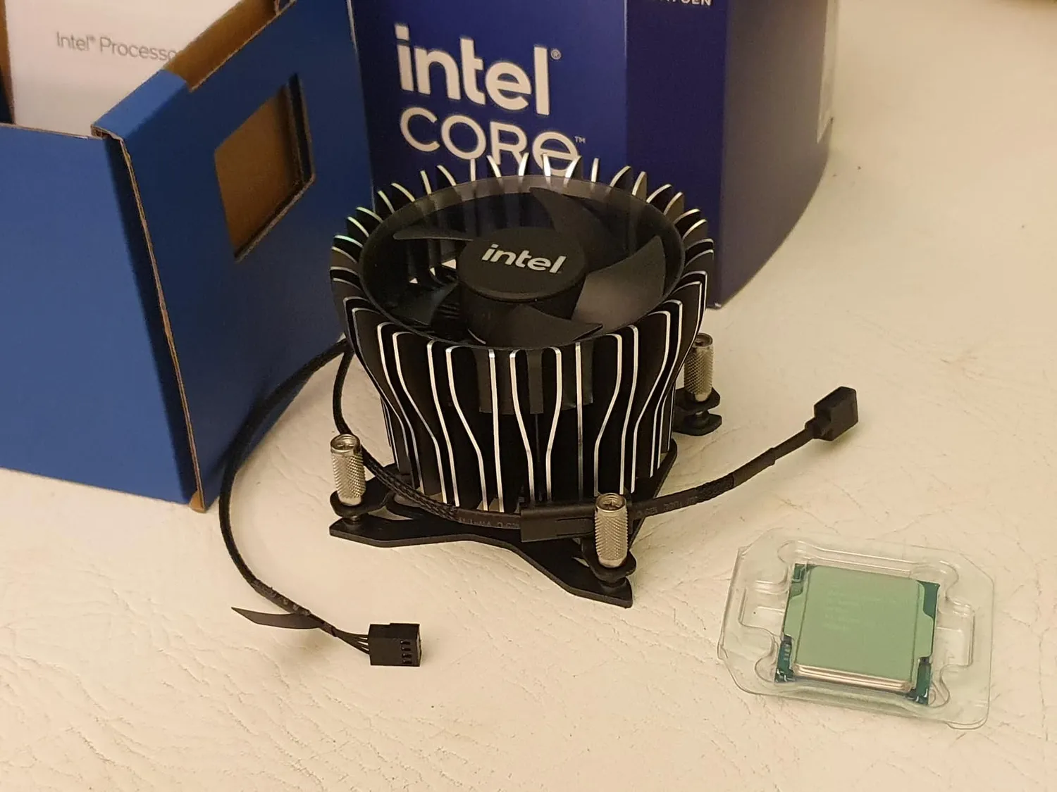 Intel Core i9 14900 Prozessor 24 Kerne 5,8 GHz