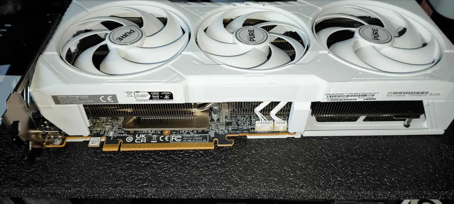 Sapphire Pure RX 9070 Gaming OC Grafikkarte 16GB GDDR6