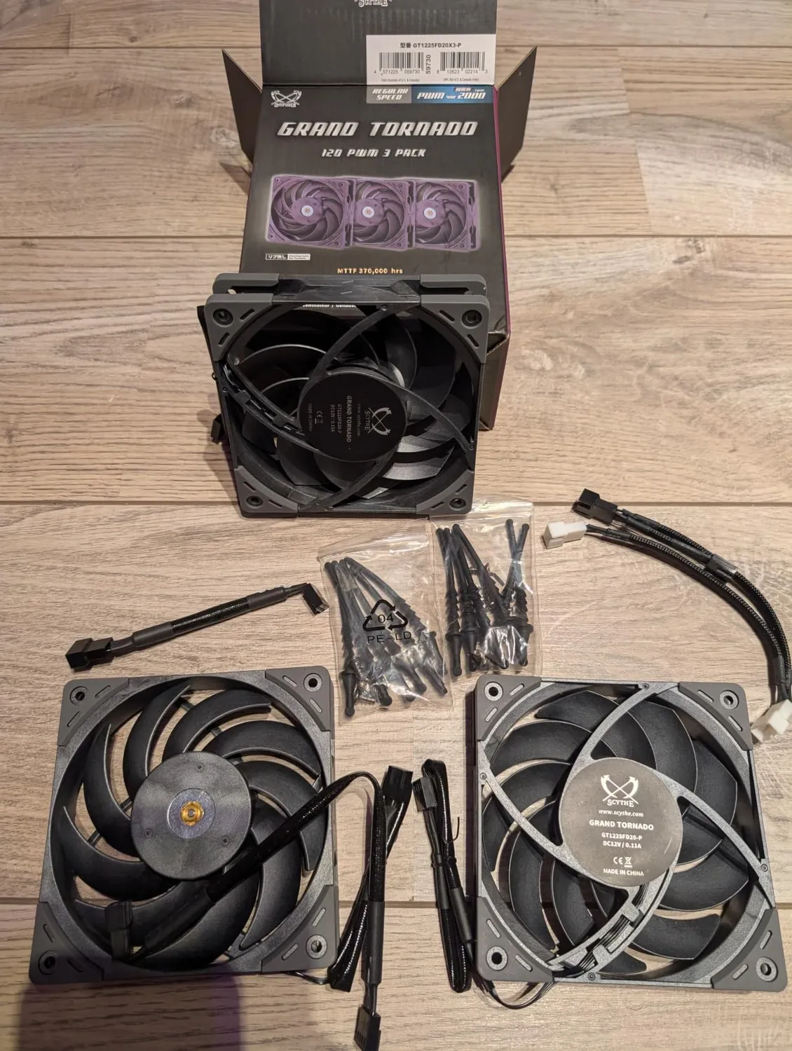 Scythe Grand Tornado 120 PWM Gehäuselüfter 120mm 3er 2000rpm