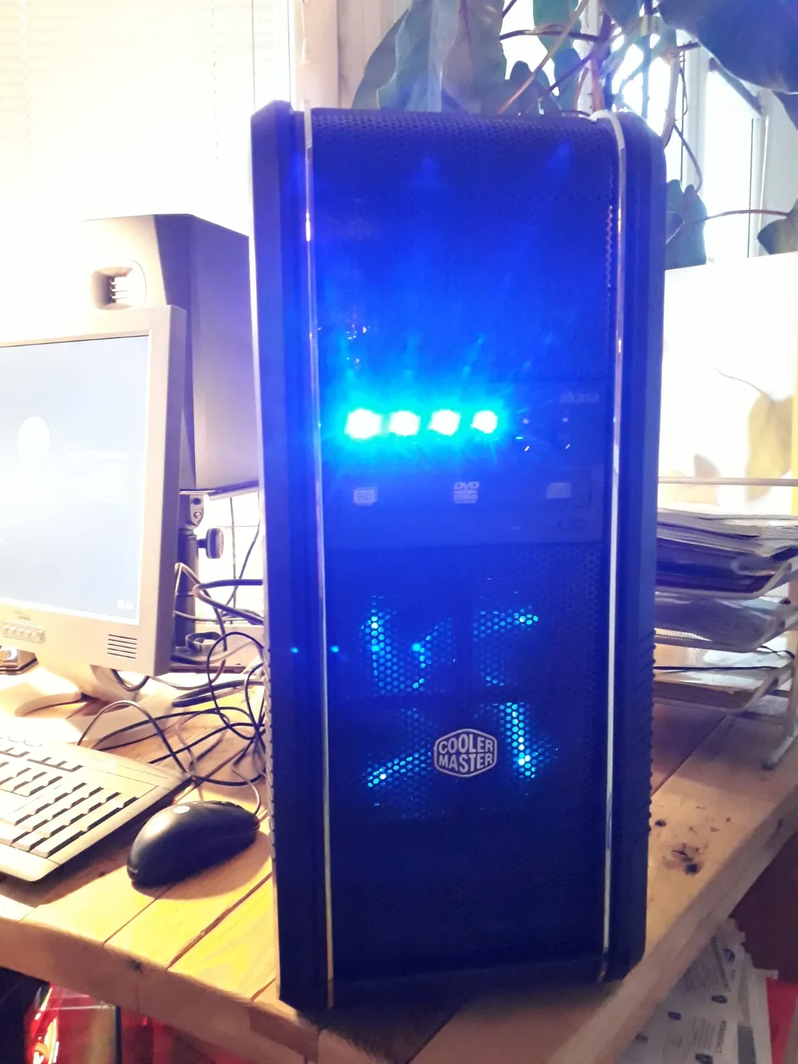 Akasa AK-FC-08BKV2 Lüftersteuerung 5,25 6-Kanal LED