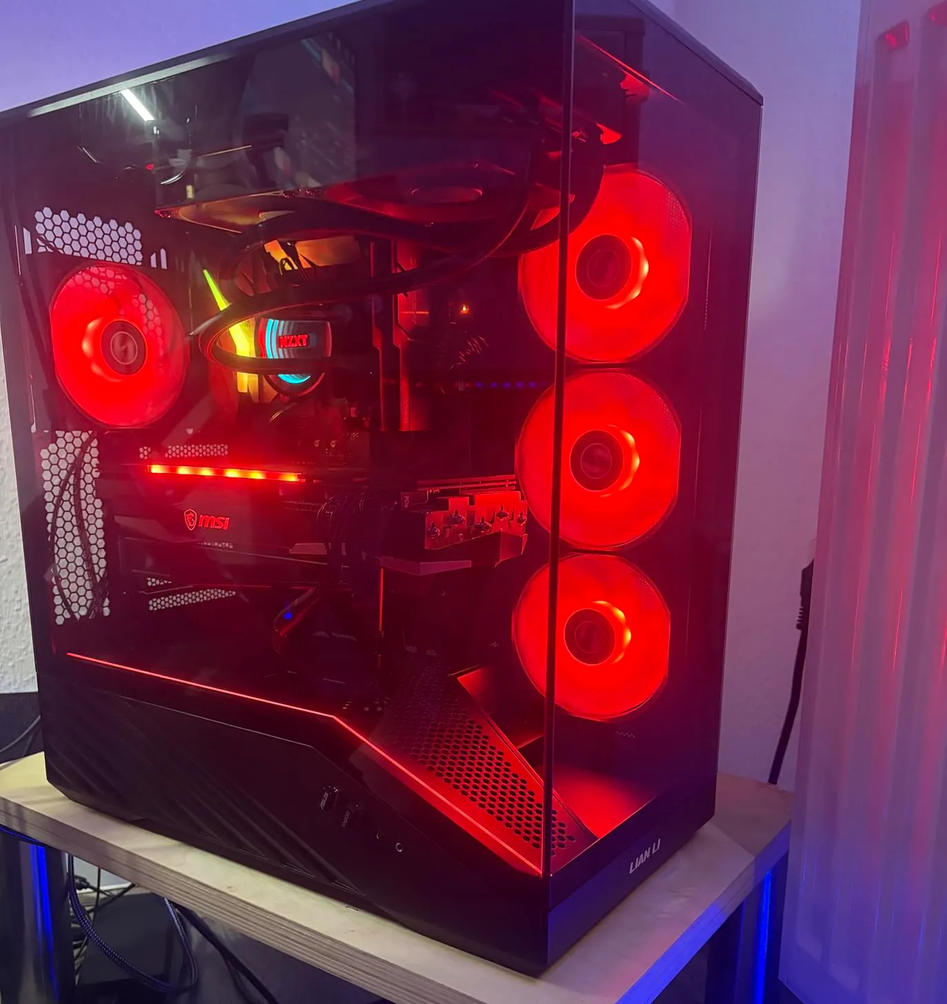 Lian Li Vector V100 PC-Gehäuse ATX Glas weiß 4 Lüfter