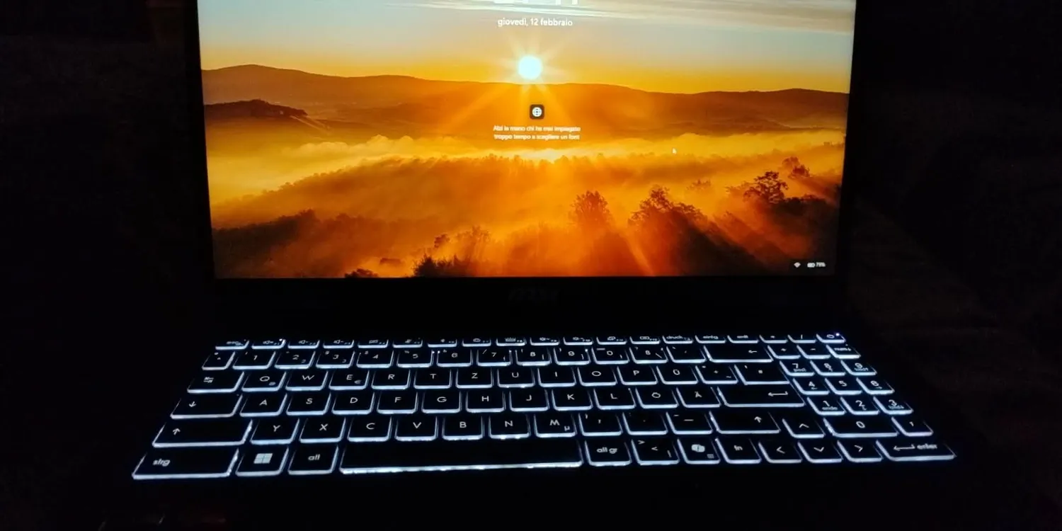MSI Modern 15 B7M-463 Notebook Ryzen 5 16GB 512GB