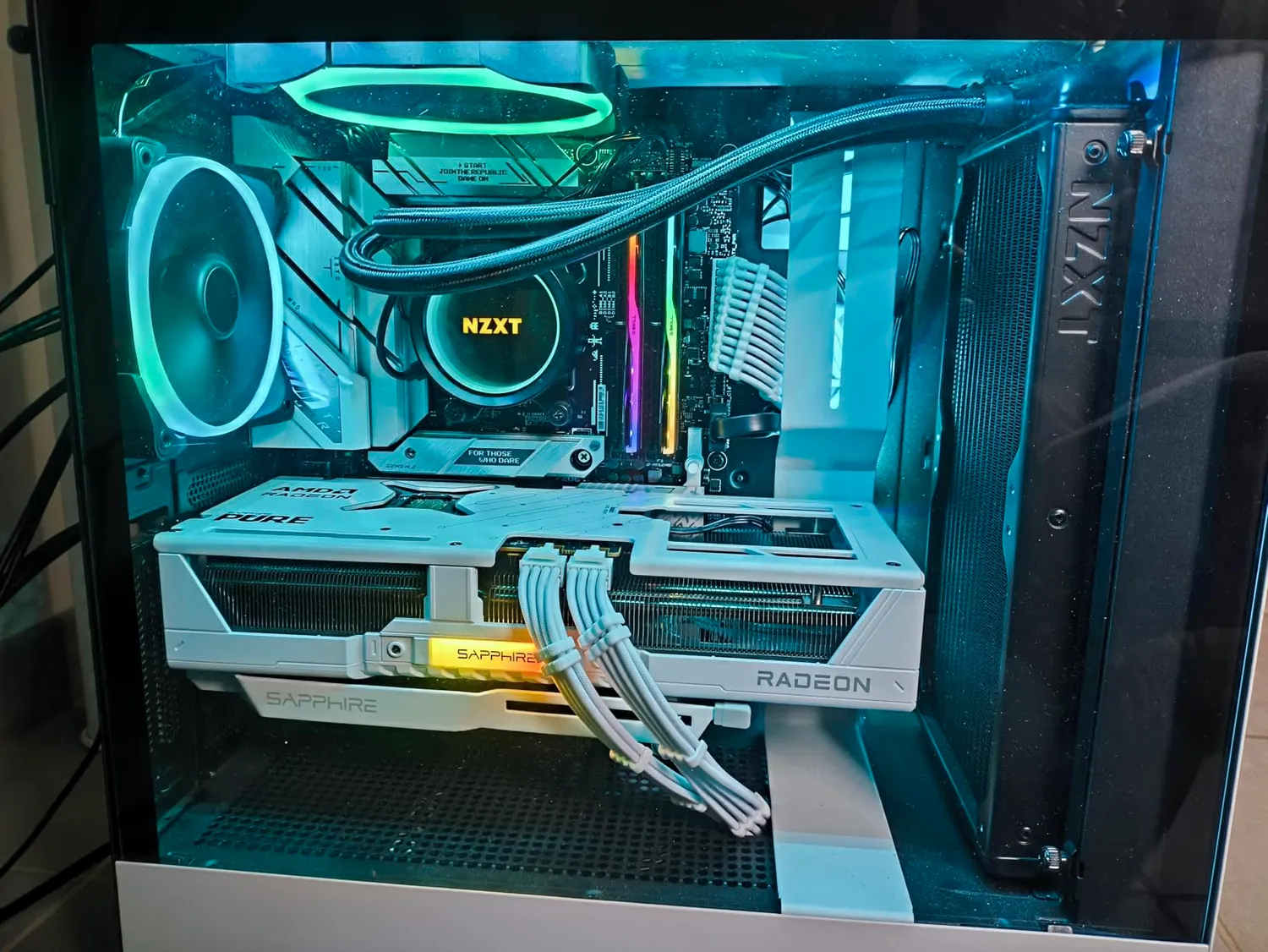 Sapphire Pure RX 9070 Gaming OC Grafikkarte 16GB GDDR6