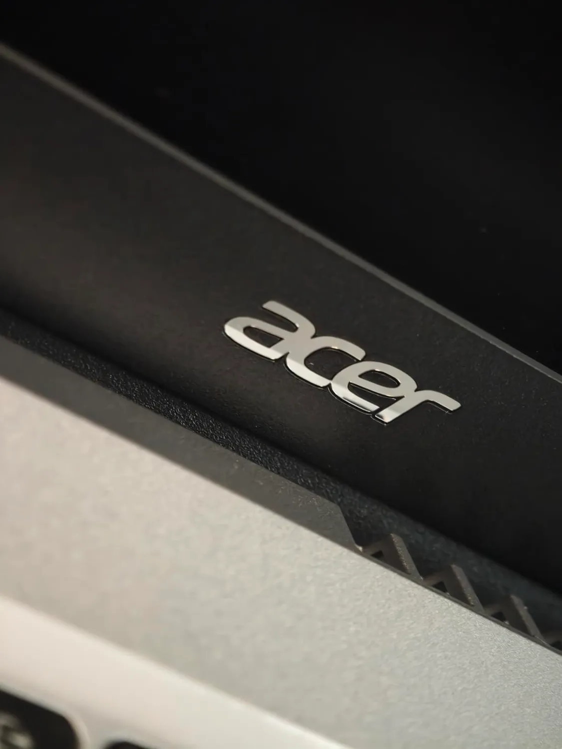 Acer Aspire Go 15 AG15-42P-R8SZ Laptop Ryzen 7 16GB 512GB