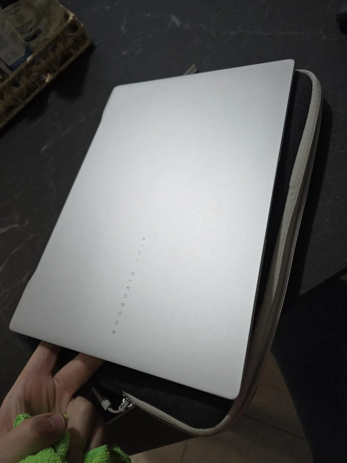 ASUS Vivobook S 14 M5406KA Notebook Silber 16GB/512GB OLED